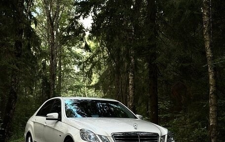 Mercedes-Benz E-Класс, 2009 год, 1 400 000 рублей, 1 фотография