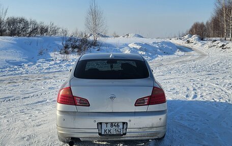 Nissan Skyline, 2003 год, 450 000 рублей, 3 фотография