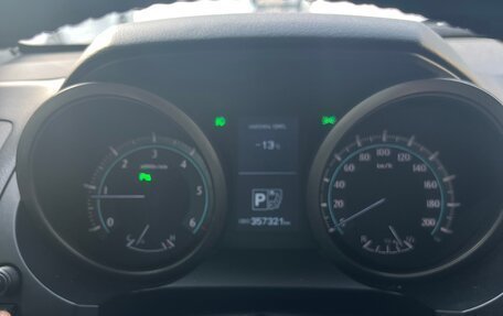 Toyota Land Cruiser Prado 150 рестайлинг 2, 2010 год, 2 500 000 рублей, 6 фотография