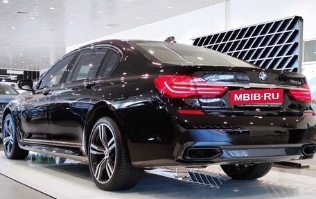 BMW 7 серия, 2018 год, 4 499 000 рублей, 2 фотография