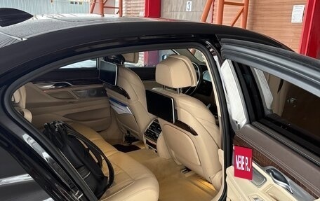 BMW 7 серия, 2018 год, 4 499 000 рублей, 11 фотография