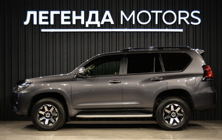 Toyota Land Cruiser Prado 150 рестайлинг 2, 2017 год, 4 190 000 рублей, 6 фотография