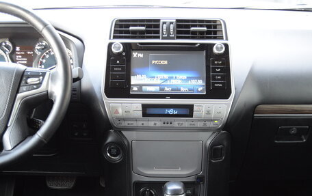 Toyota Land Cruiser Prado 150 рестайлинг 2, 2017 год, 4 190 000 рублей, 13 фотография