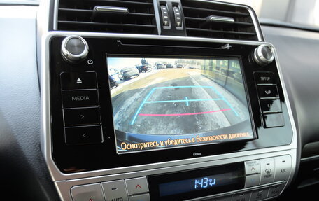 Toyota Land Cruiser Prado 150 рестайлинг 2, 2017 год, 4 190 000 рублей, 17 фотография