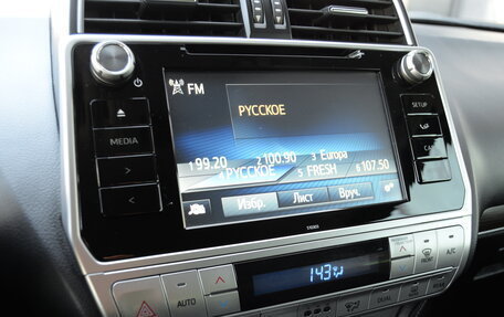 Toyota Land Cruiser Prado 150 рестайлинг 2, 2017 год, 4 190 000 рублей, 18 фотография