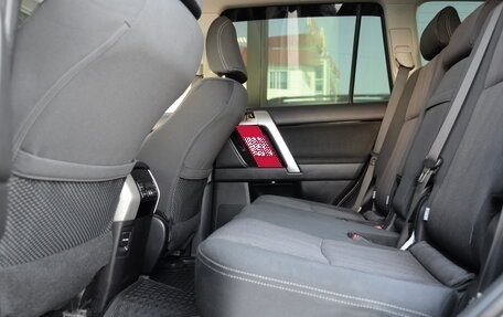 Toyota Land Cruiser Prado 150 рестайлинг 2, 2017 год, 4 190 000 рублей, 27 фотография