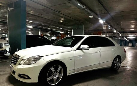 Mercedes-Benz E-Класс, 2009 год, 1 400 000 рублей, 6 фотография