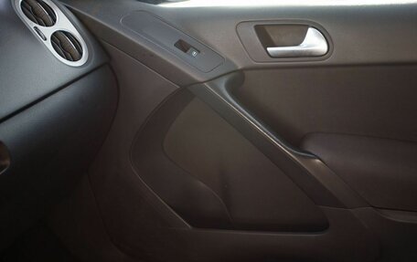 Volkswagen Tiguan I, 2009 год, 920 000 рублей, 17 фотография