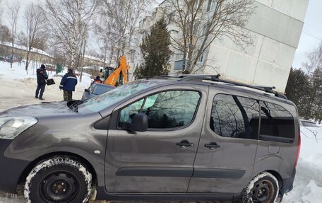 Peugeot Partner II рестайлинг 2, 2017 год, 1 250 000 рублей, 2 фотография