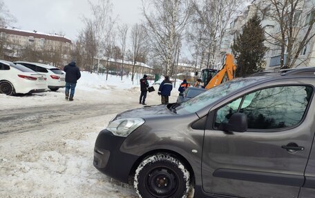 Peugeot Partner II рестайлинг 2, 2017 год, 1 250 000 рублей, 3 фотография