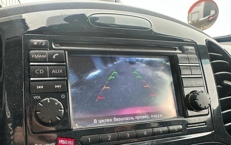 Nissan Juke II, 2011 год, 899 000 рублей, 12 фотография