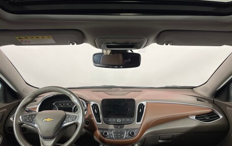 Chevrolet Malibu IX, 2017 год, 1 300 000 рублей, 11 фотография