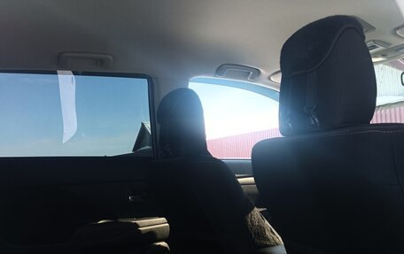 Mitsubishi Outlander III рестайлинг 3, 2018 год, 2 650 000 рублей, 6 фотография