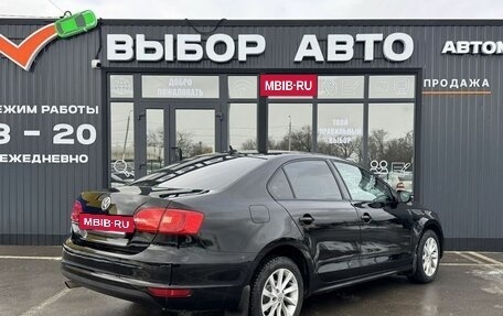 Volkswagen Jetta VI, 2013 год, 1 160 000 рублей, 2 фотография