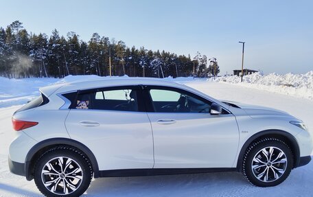 Infiniti QX30, 2017 год, 2 450 000 рублей, 2 фотография