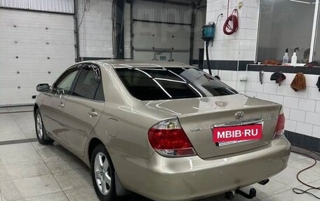 Toyota Camry V40, 2005 год, 1 600 000 рублей, 3 фотография