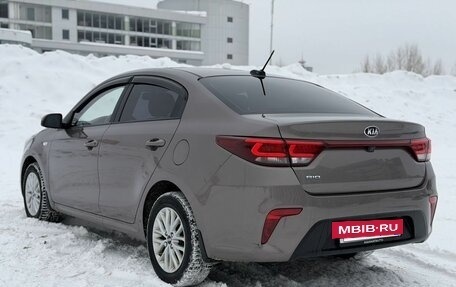 KIA Rio IV, 2018 год, 1 250 000 рублей, 3 фотография