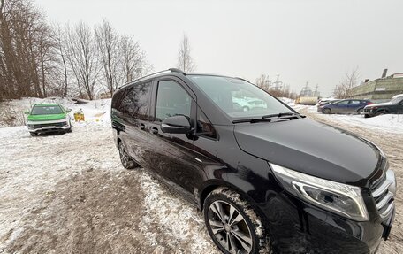 Mercedes-Benz V-Класс, 2017 год, 5 000 000 рублей, 1 фотография