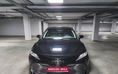 Toyota Camry, 2018 год, 2 800 000 рублей, 1 фотография
