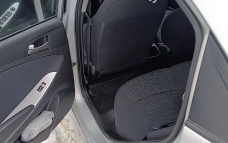 Hyundai Solaris II рестайлинг, 2014 год, 1 300 000 рублей, 7 фотография