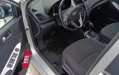 Hyundai Solaris II рестайлинг, 2014 год, 1 300 000 рублей, 3 фотография