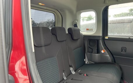 Toyota Roomy I, 2021 год, 1 550 000 рублей, 12 фотография