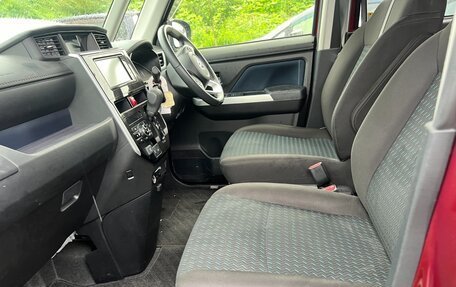 Toyota Roomy I, 2021 год, 1 550 000 рублей, 8 фотография