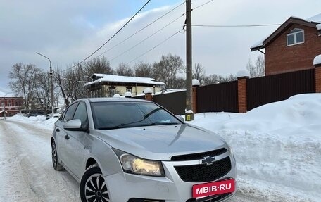 Chevrolet Cruze II, 2011 год, 530 000 рублей, 9 фотография