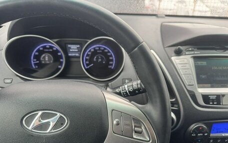 Hyundai ix35 I рестайлинг, 2012 год, 1 050 000 рублей, 18 фотография