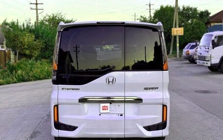 Honda Stepwgn IV, 2019 год, 1 874 000 рублей, 5 фотография