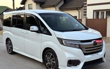 Honda Stepwgn IV, 2019 год, 1 874 000 рублей, 8 фотография