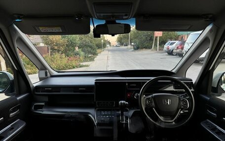 Honda Stepwgn IV, 2019 год, 1 874 000 рублей, 18 фотография