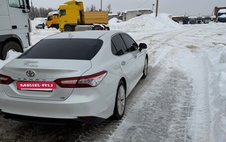 Toyota Camry, 2019 год, 3 250 000 рублей, 4 фотография