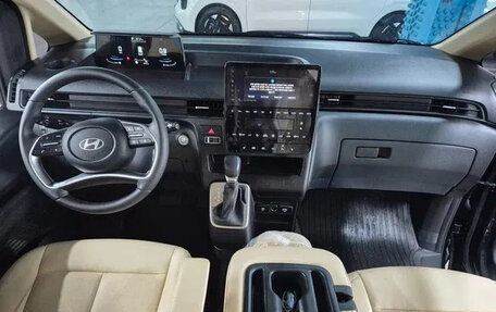 Hyundai Staria, 2025 год, 6 105 000 рублей, 7 фотография