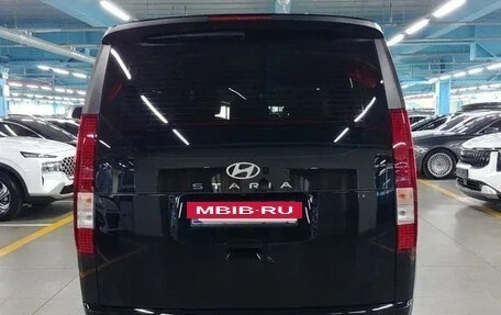 Hyundai Staria, 2025 год, 6 105 000 рублей, 4 фотография