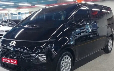 Hyundai Staria, 2025 год, 6 105 000 рублей, 2 фотография