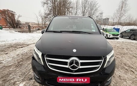 Mercedes-Benz V-Класс, 2017 год, 5 000 000 рублей, 8 фотография