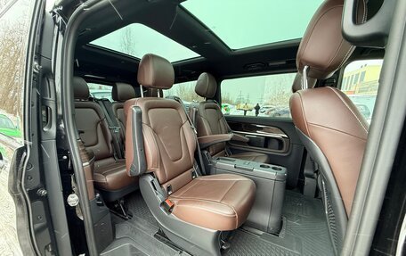 Mercedes-Benz V-Класс, 2017 год, 5 000 000 рублей, 12 фотография