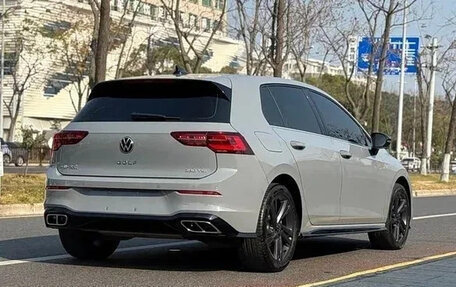 Volkswagen Golf VIII, 2022 год, 2 388 000 рублей, 5 фотография