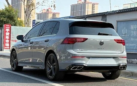 Volkswagen Golf VIII, 2022 год, 2 388 000 рублей, 7 фотография