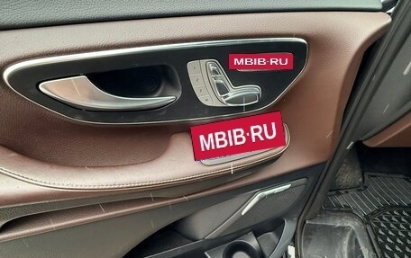 Mercedes-Benz V-Класс, 2017 год, 5 000 000 рублей, 16 фотография