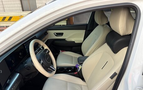 Hyundai Kona, 2023 год, 2 730 000 рублей, 9 фотография