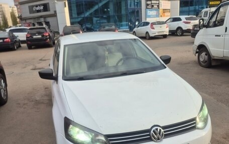 Volkswagen Polo VI (EU Market), 2015 год, 900 000 рублей, 1 фотография