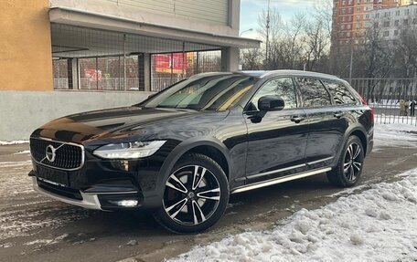 Volvo V90 Cross Country I рестайлинг, 2018 год, 3 650 000 рублей, 1 фотография