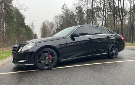 Mercedes-Benz E-Класс, 2012 год, 1 900 000 рублей, 11 фотография