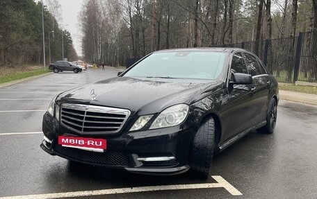 Mercedes-Benz E-Класс, 2012 год, 1 900 000 рублей, 12 фотография