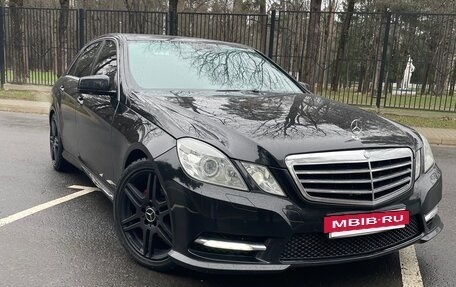 Mercedes-Benz E-Класс, 2012 год, 1 900 000 рублей, 13 фотография