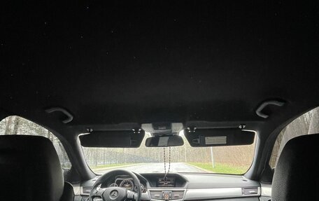 Mercedes-Benz E-Класс, 2012 год, 1 900 000 рублей, 17 фотография