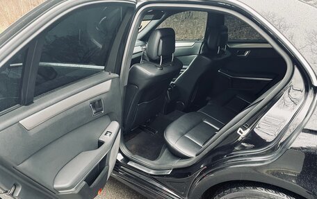 Mercedes-Benz E-Класс, 2012 год, 1 900 000 рублей, 22 фотография