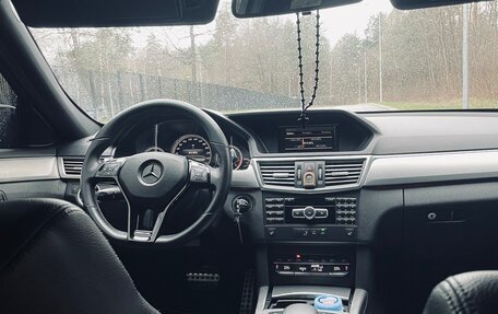 Mercedes-Benz E-Класс, 2012 год, 1 900 000 рублей, 19 фотография